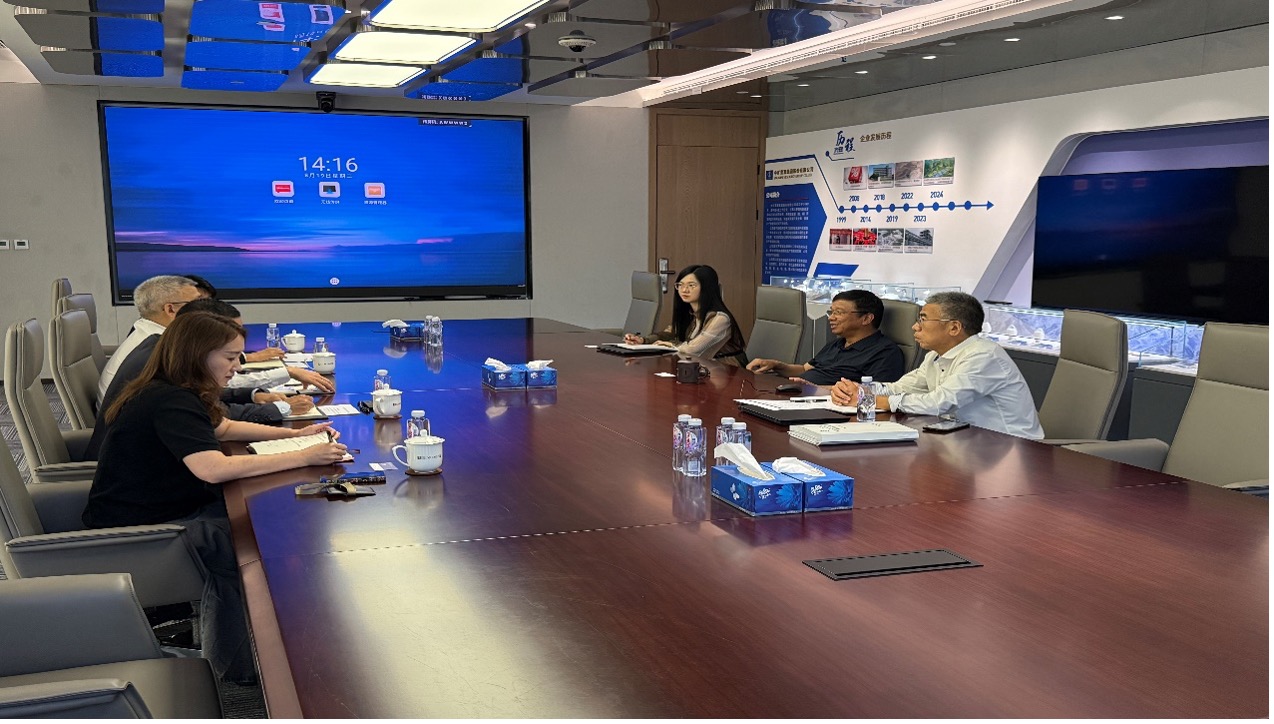 中非发展基金副总裁余焯锐一行到访今年会资源总部